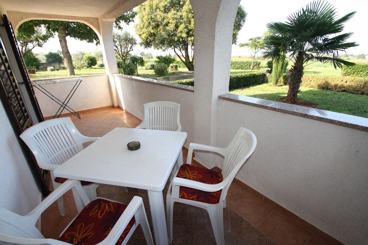 Apartments Livio Stranici Rosini Exterior photo