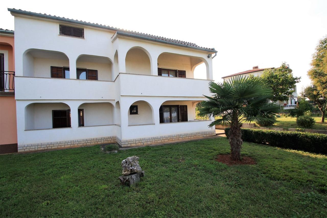 Apartments Livio Stranici Rosini Exterior photo